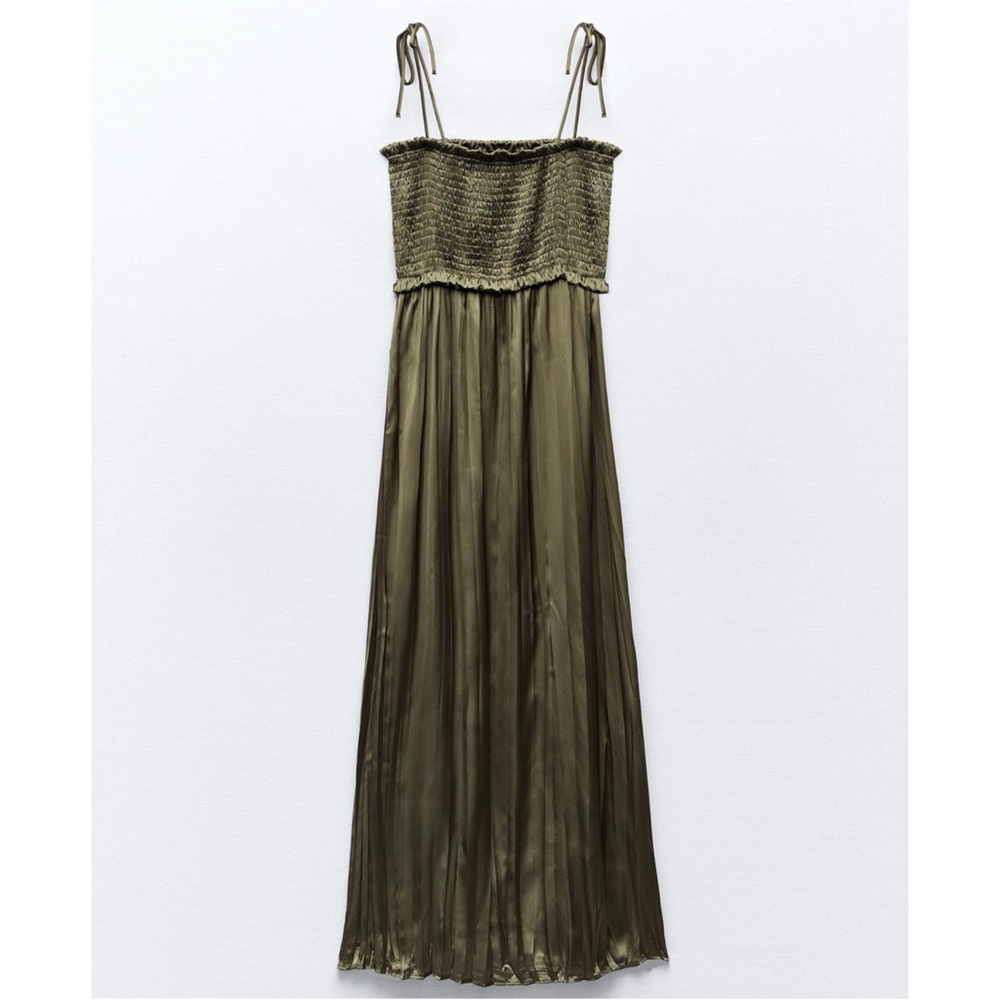 Nwt Zara green satin effect pleated midi dress